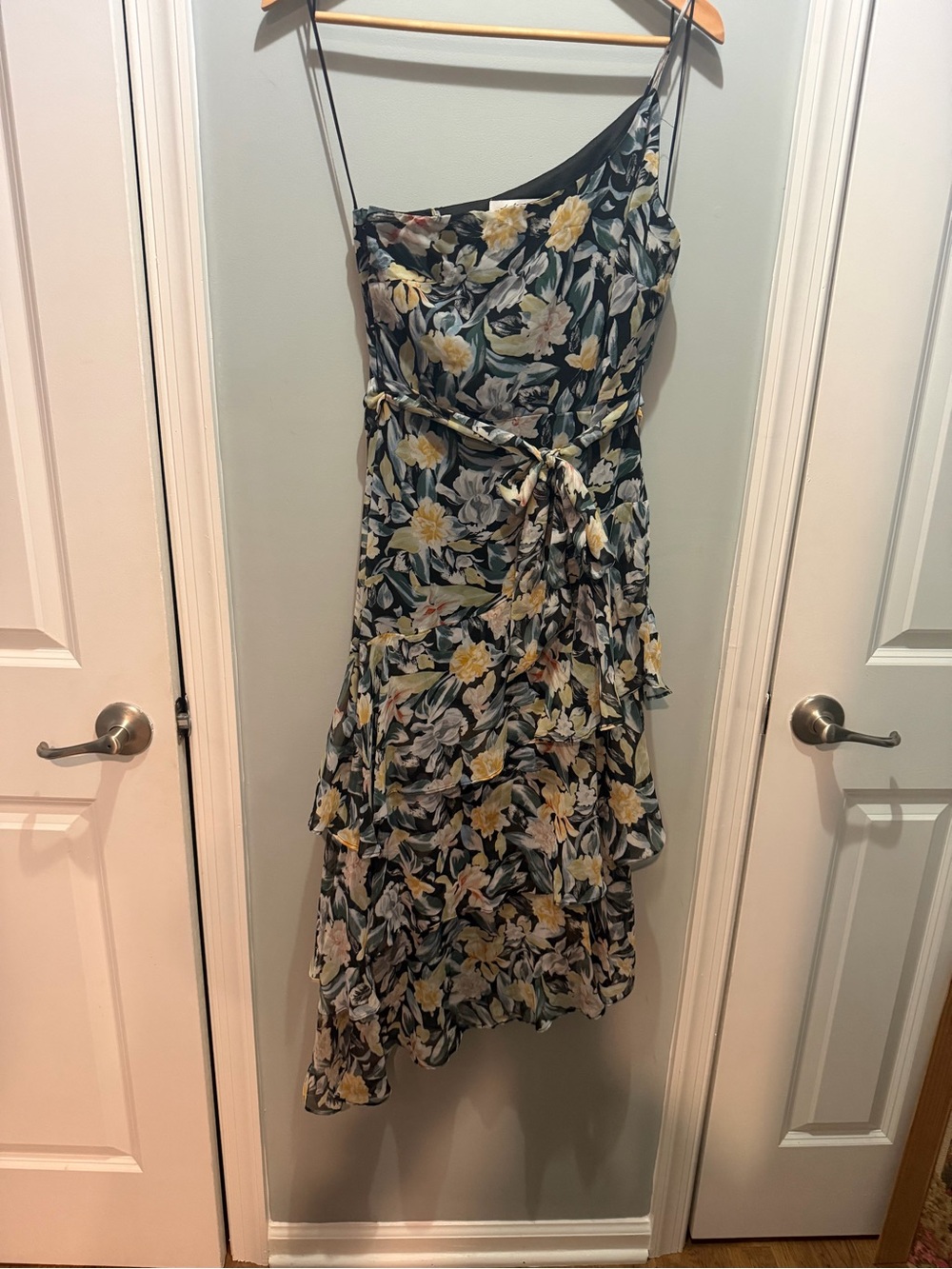 Petal & Pup One-Shoulder Floral Tiered Midi Dress in Navy and Green - Picture 4 of 7